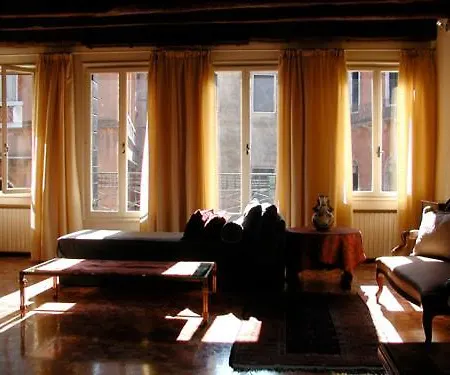 Ca Satriano Apartmán